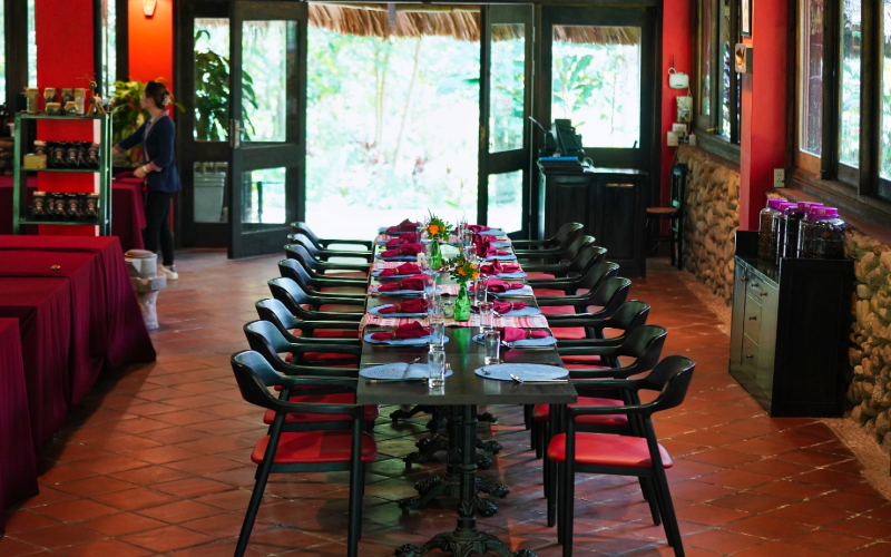 Panhou Retreat - dining room